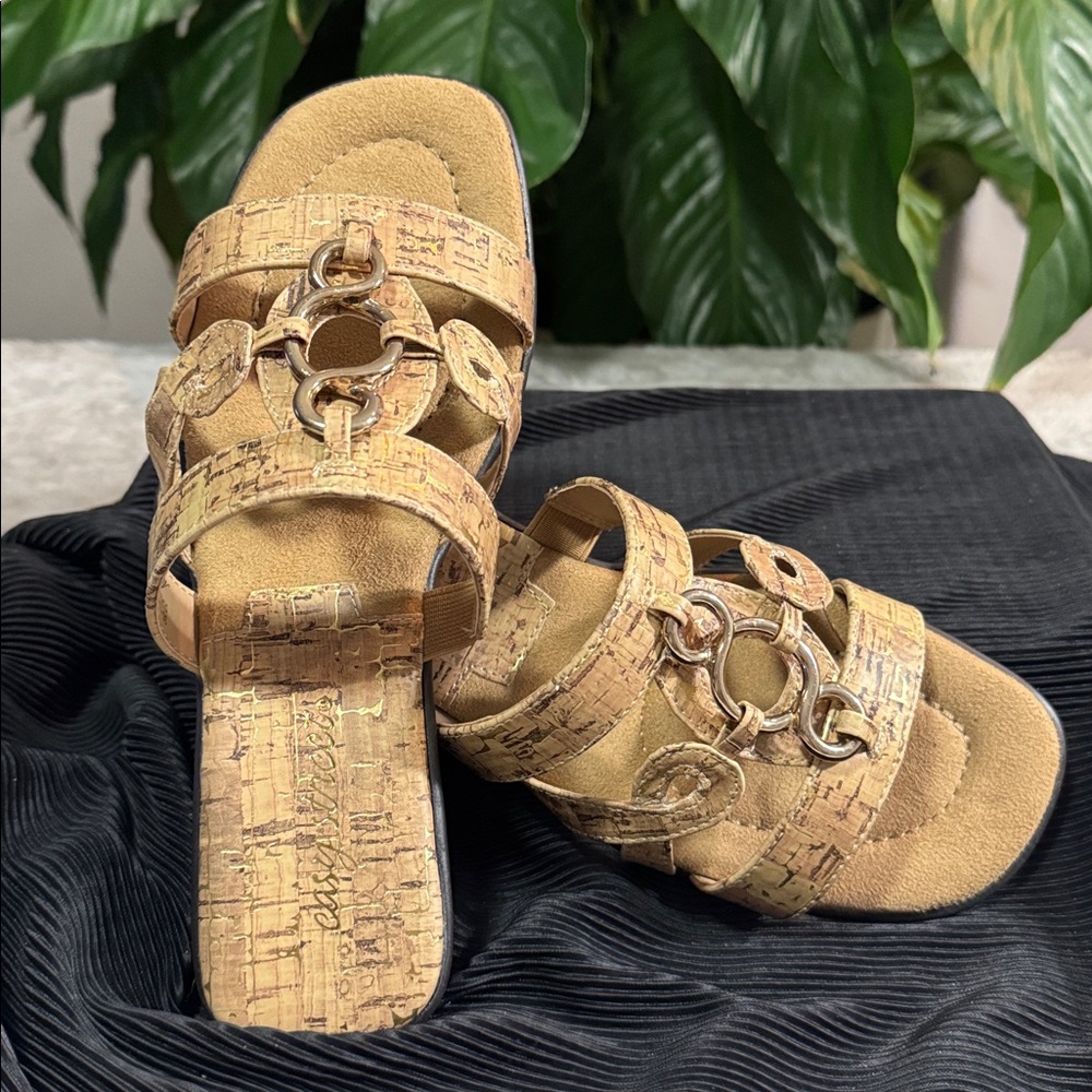 Easy Street Slip-On Torrid Sandal - Women's 8N - Picture 5 of 10